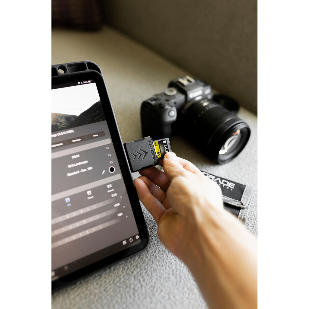ProGrade Digital Dual-Slot UHS-II SDXC & microSDXC USB 3.2 Gen 1 Card Reader